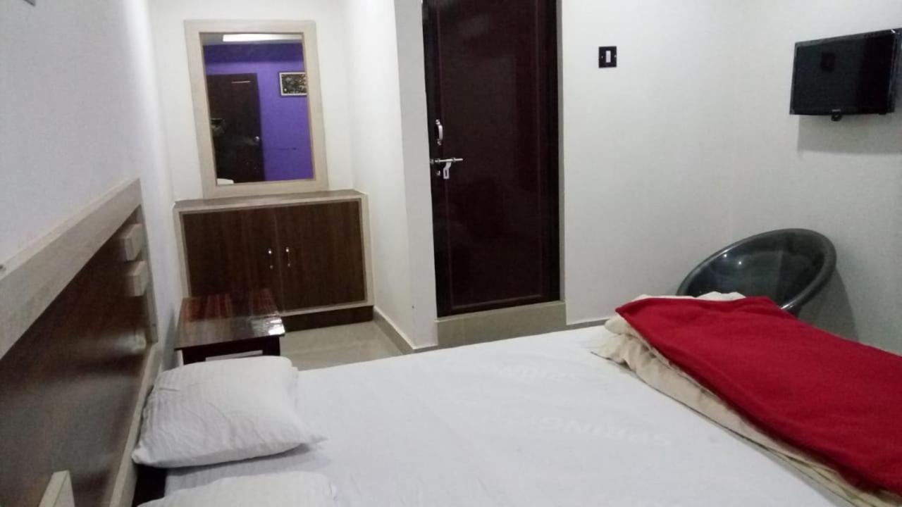 Hotel Vashishta Inn Paderu Экстерьер фото